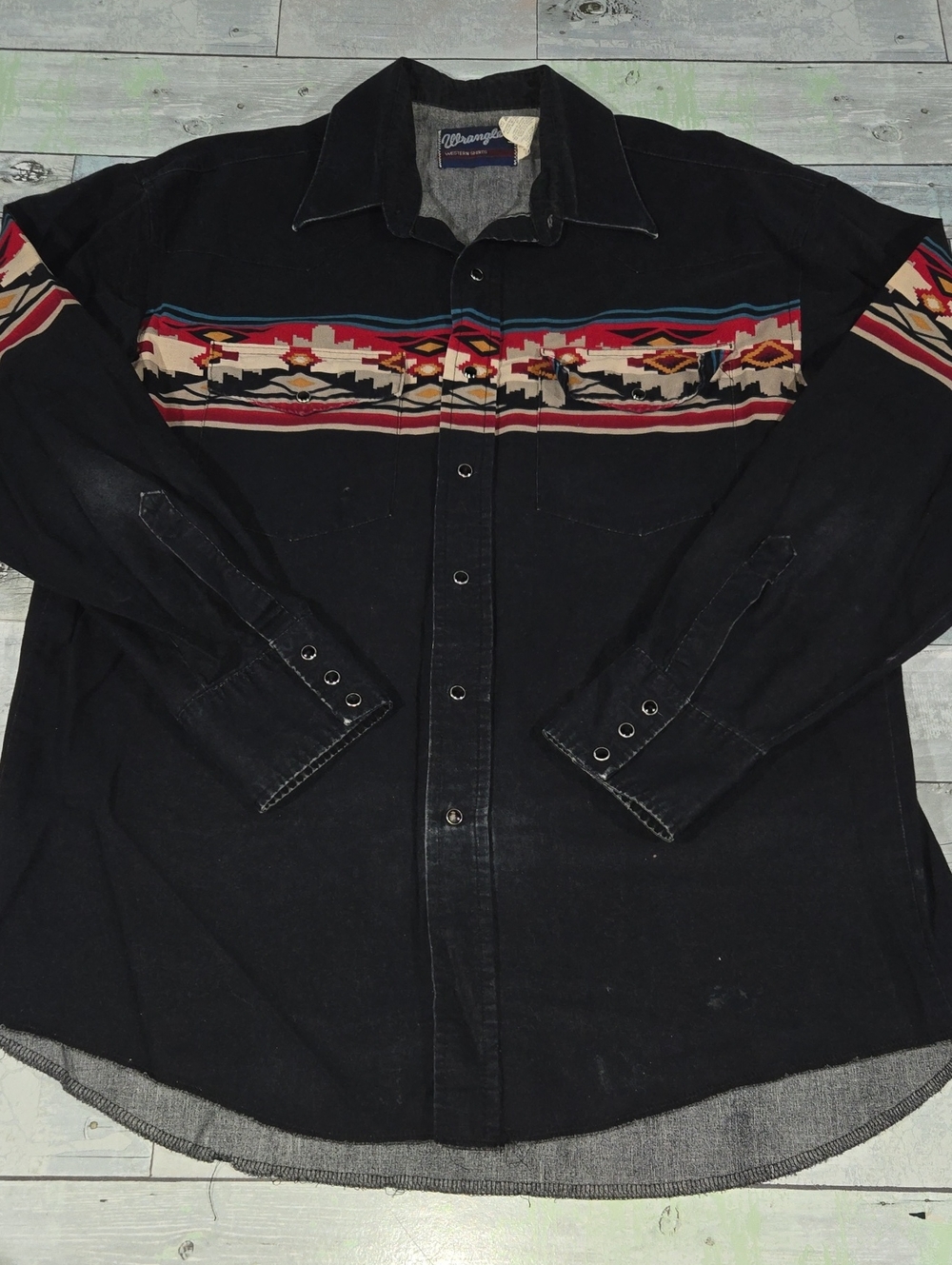 Vintage Aztec Wrangler Pearl Snap Western Shirt Size Large